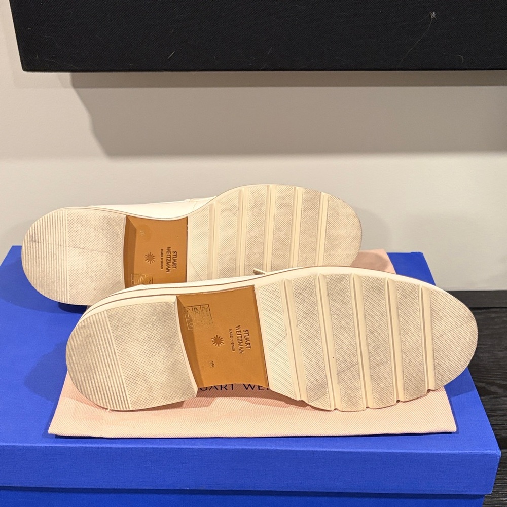 Stuart Weitzman Ivory Leather Loafers - Picture 5 of 5